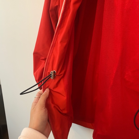 Windbreaker/rain coat - Picture 3 of 8